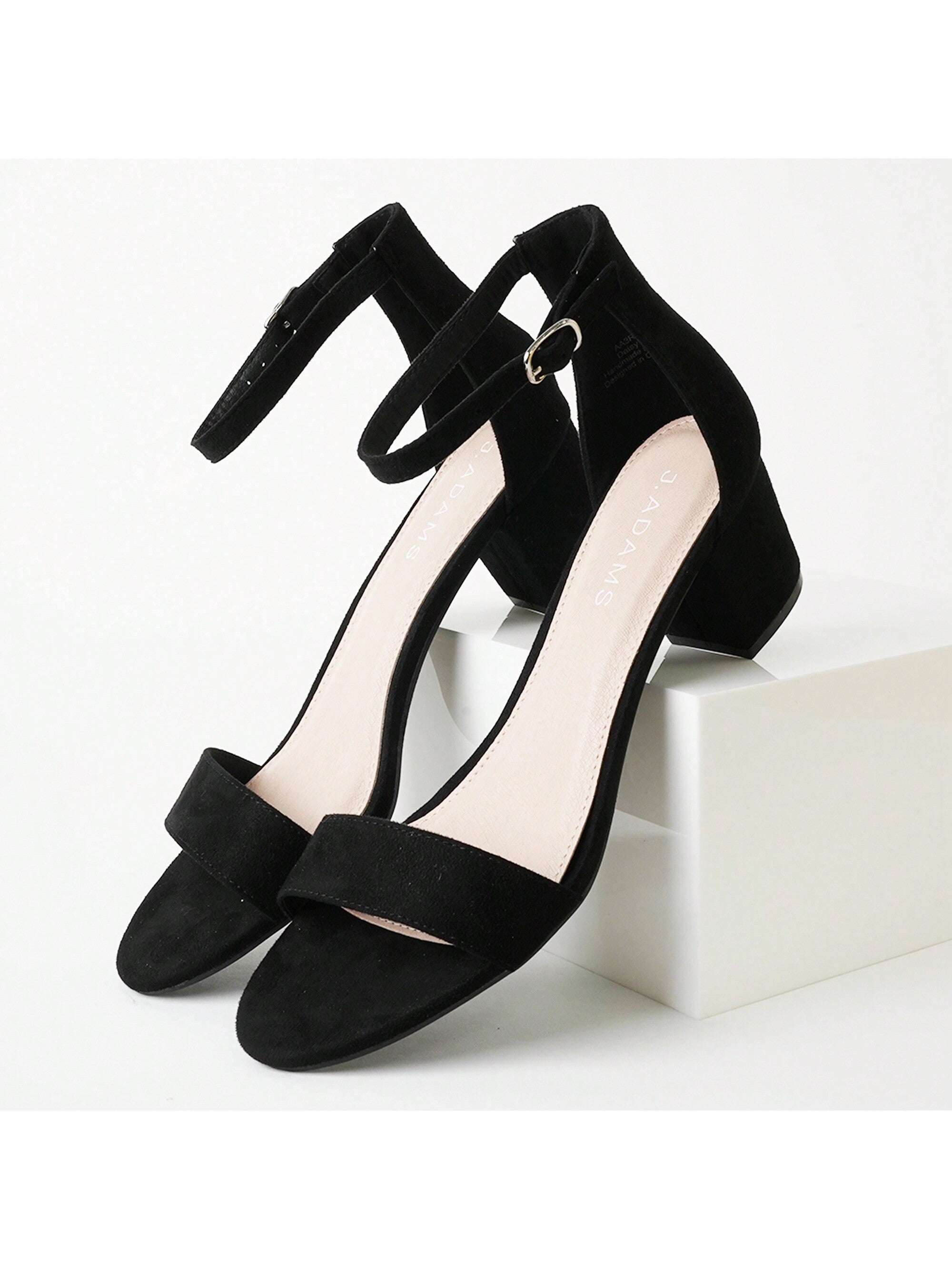 daisy-black