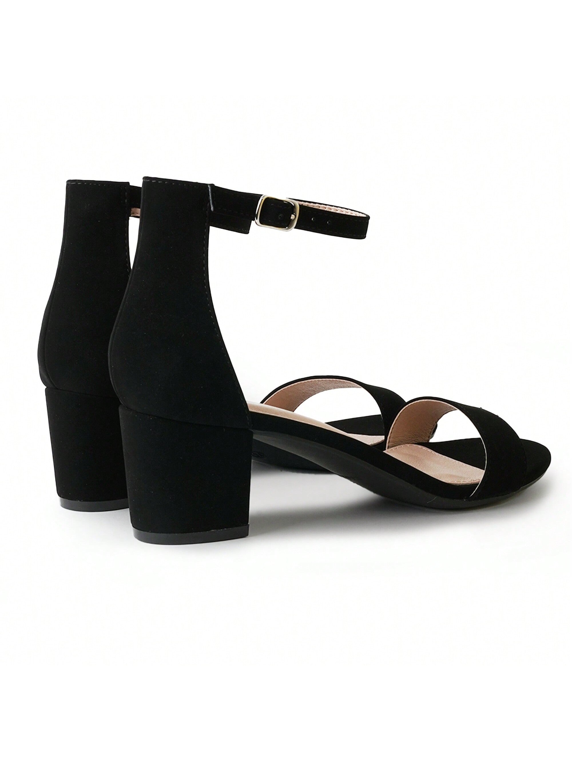 daisy-black-nbpu