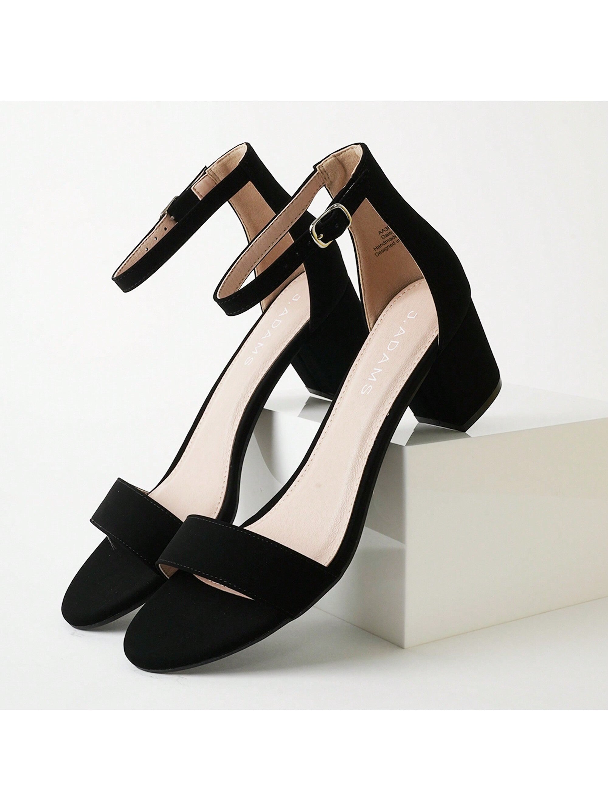 daisy-black-nbpu