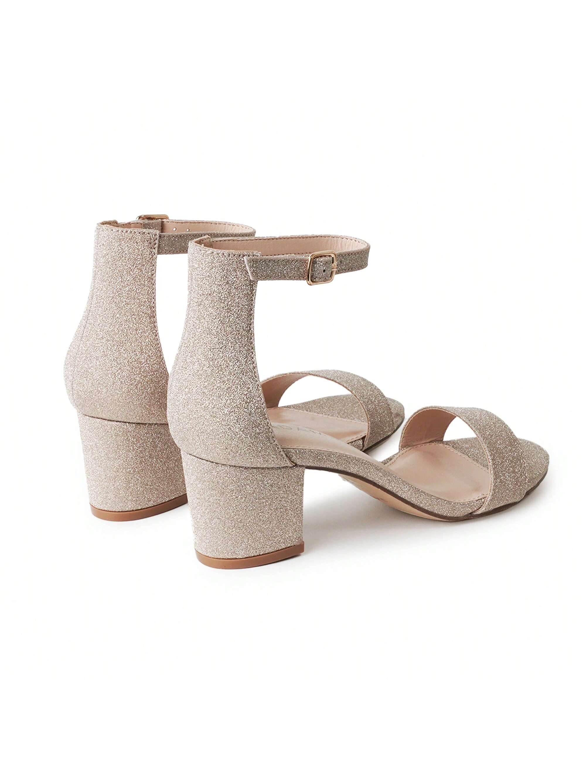 daisy-fine-gold-glitter