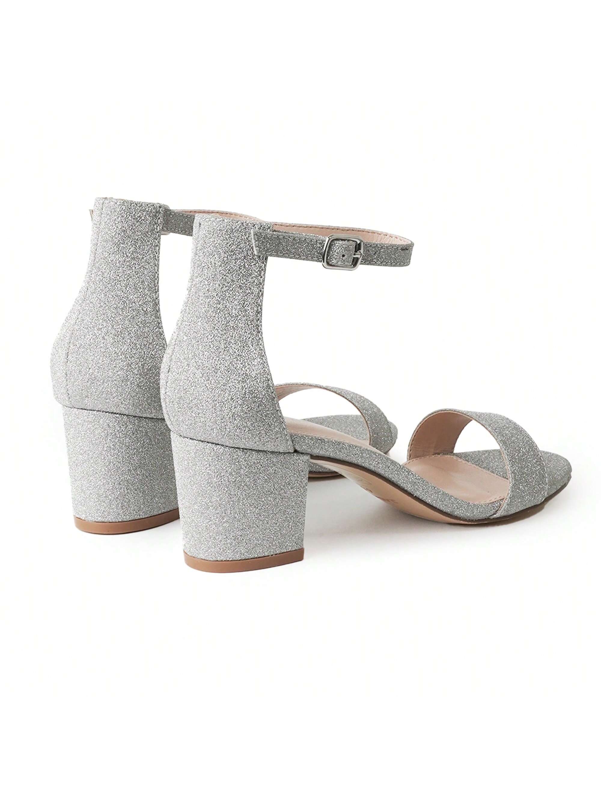 daisy-fine-silver-glitter