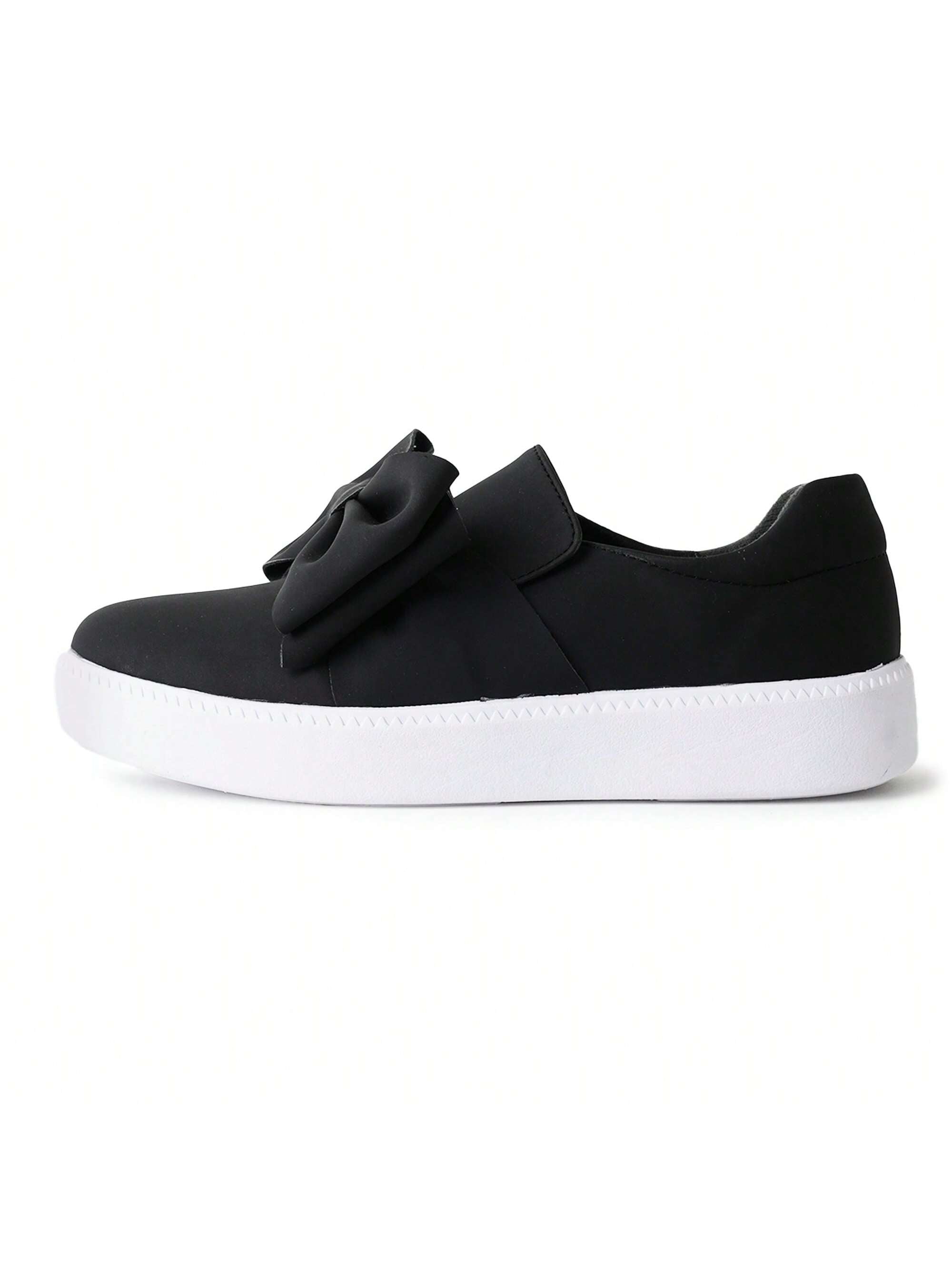 wally-black