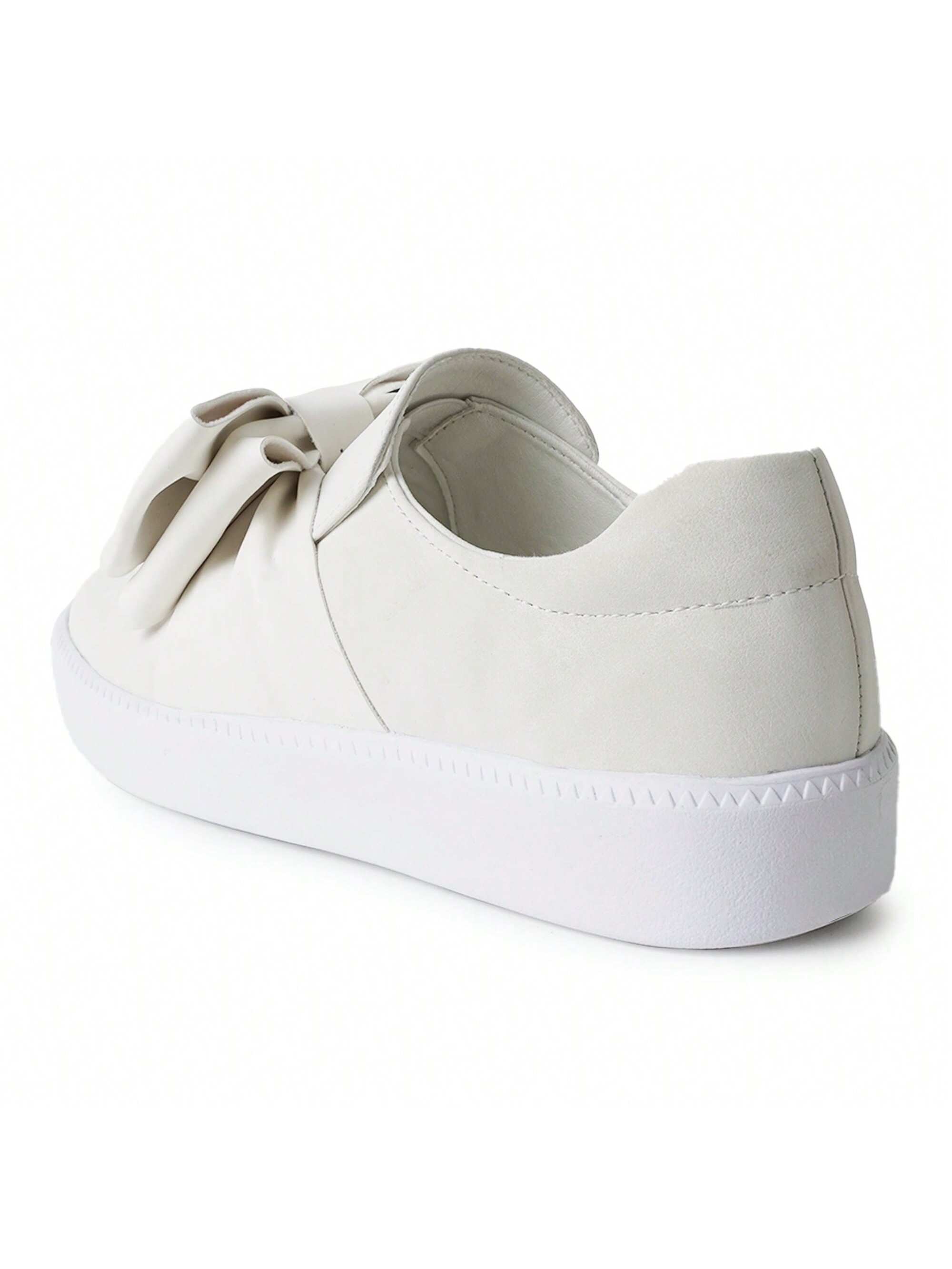 wally-ivory