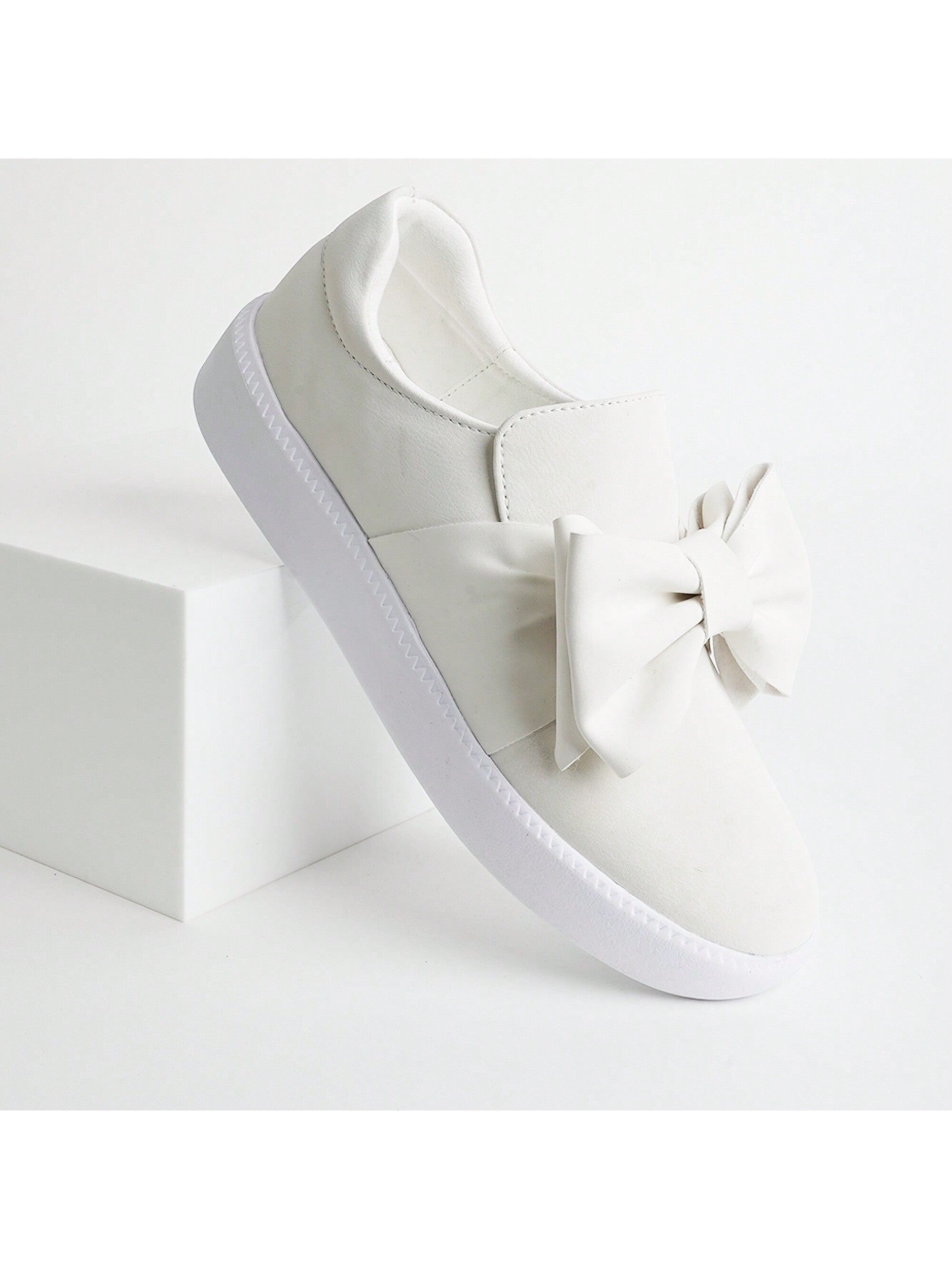 wally-ivory