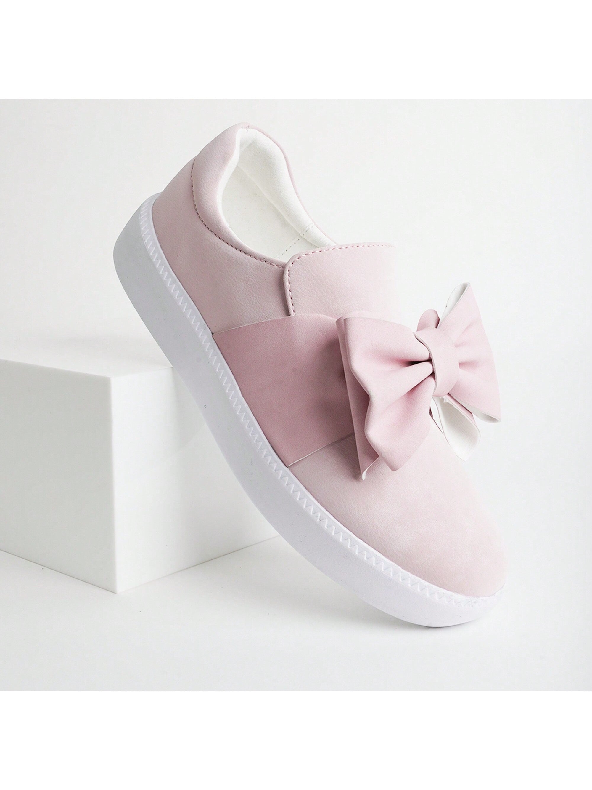wally-pink