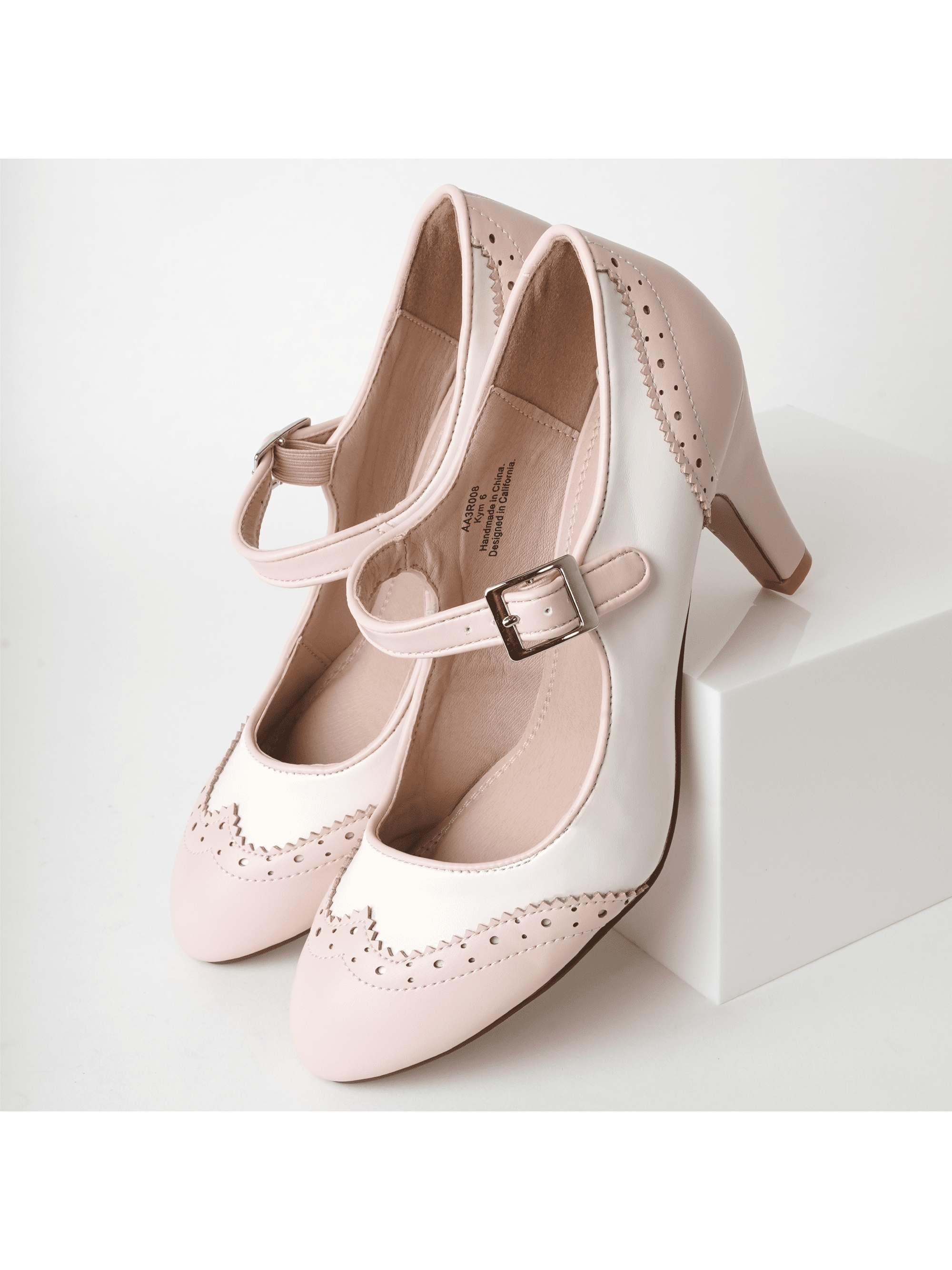 kym-pink-and-white