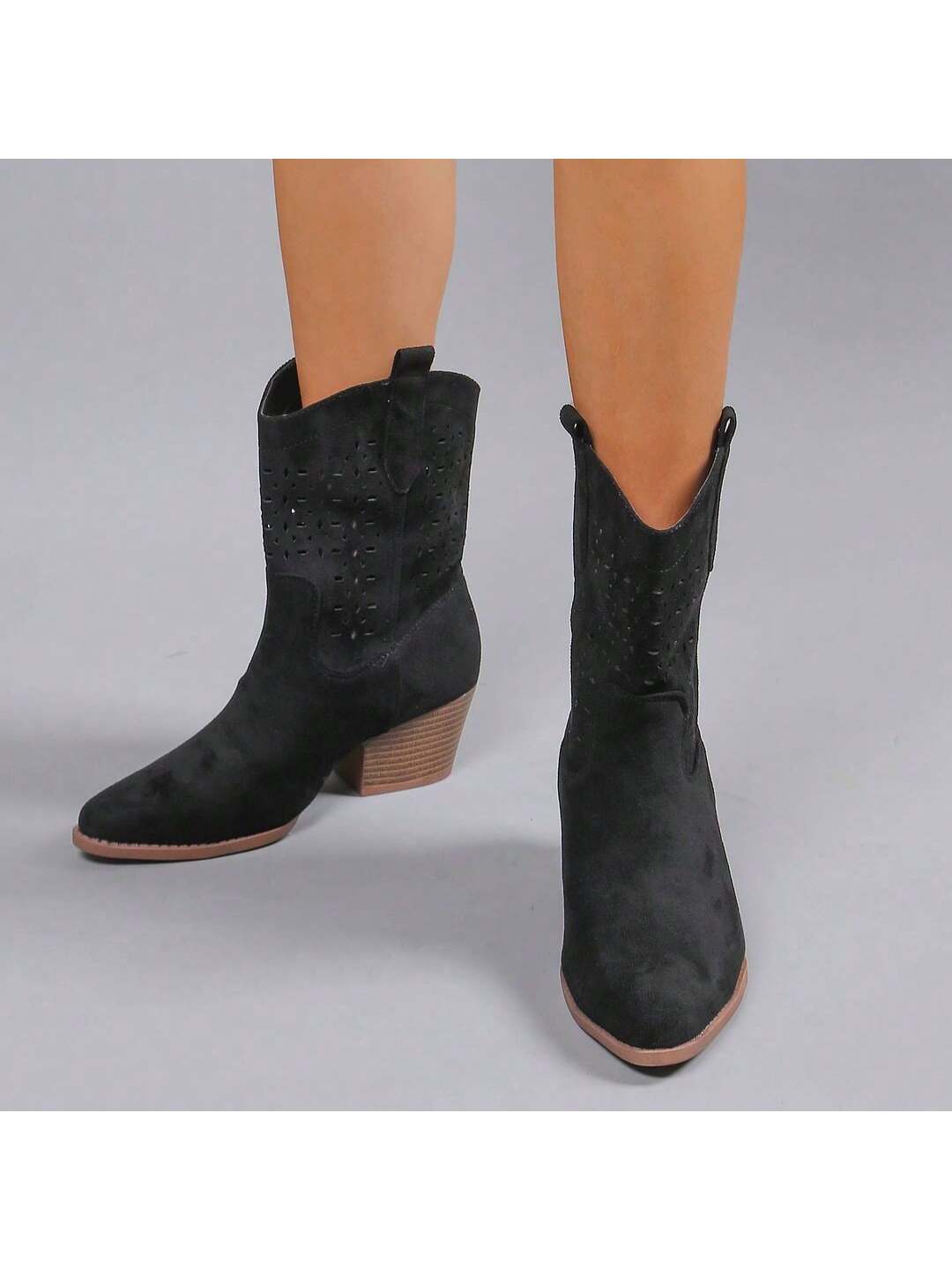 saloon-black