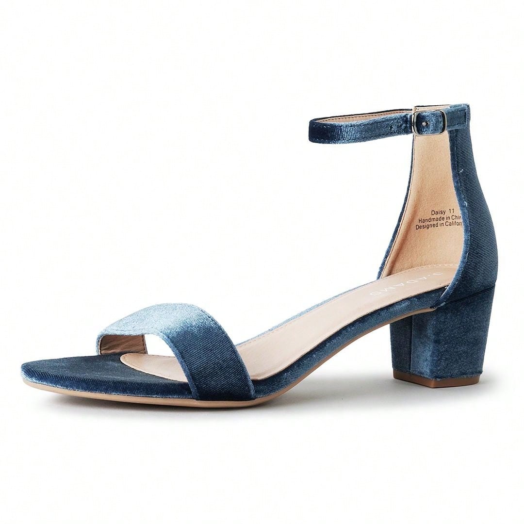daisy-blue-velvet