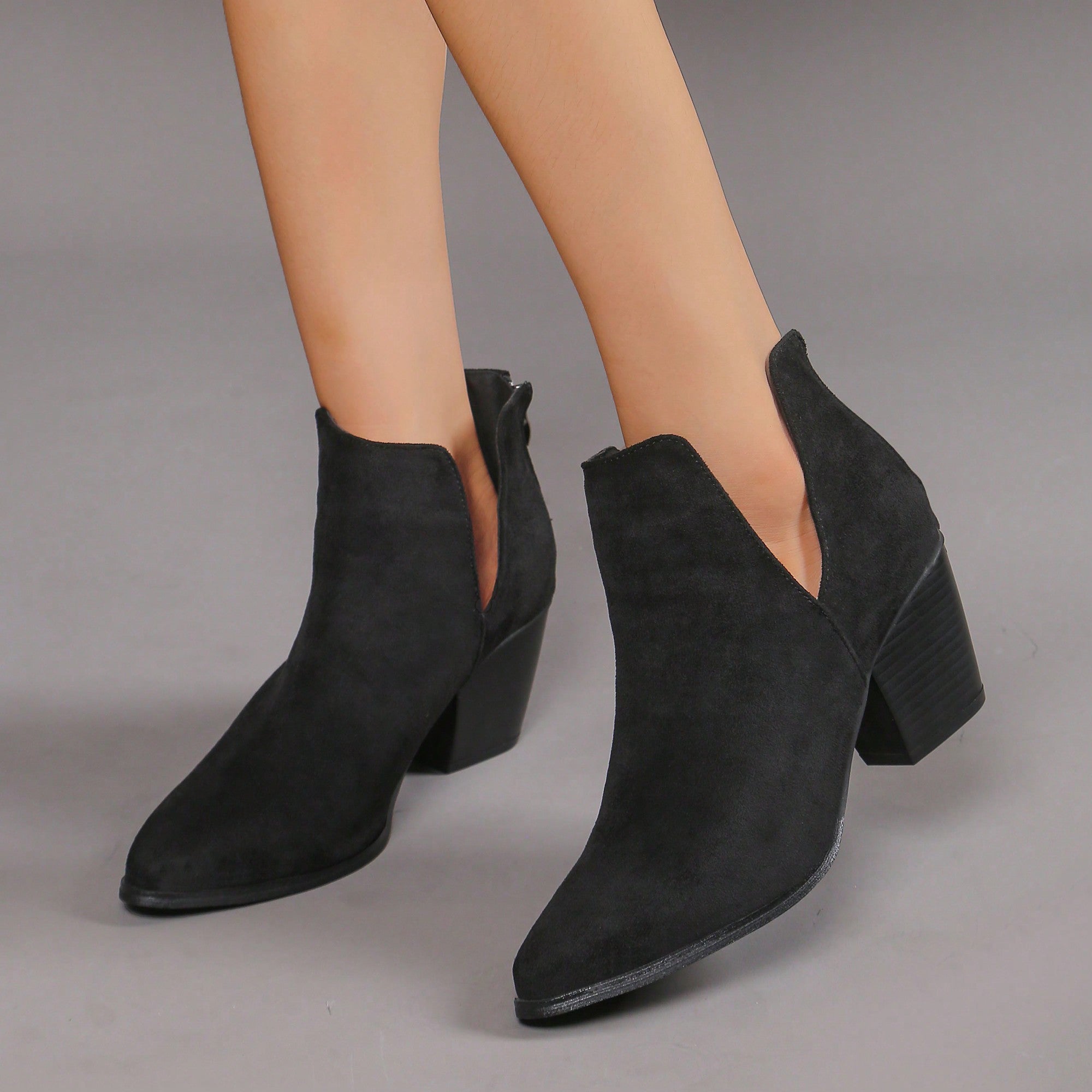 eira-black