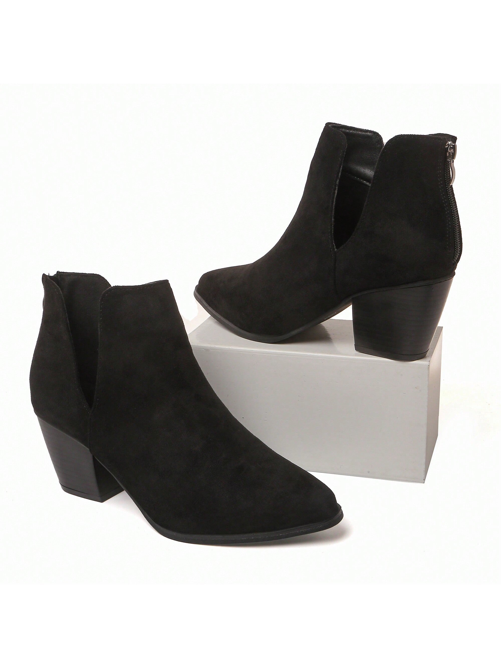 eira-black