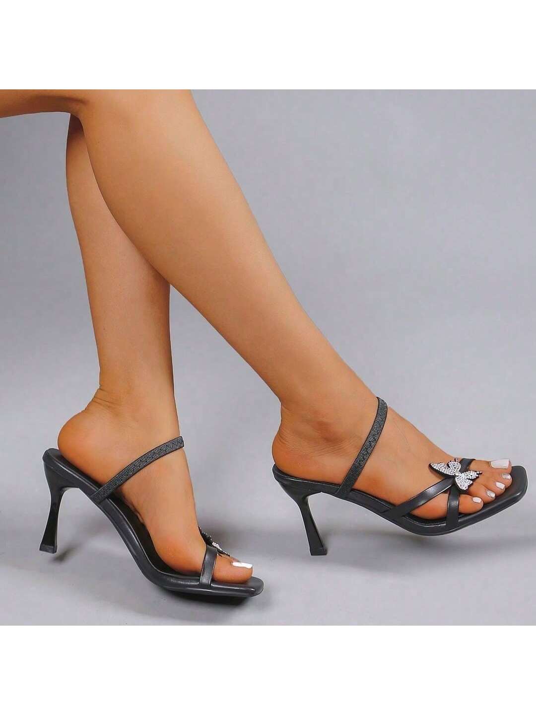 audrey-black