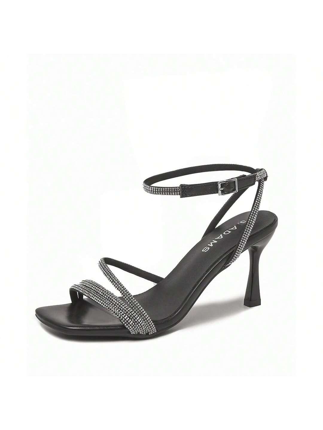 chloe-black