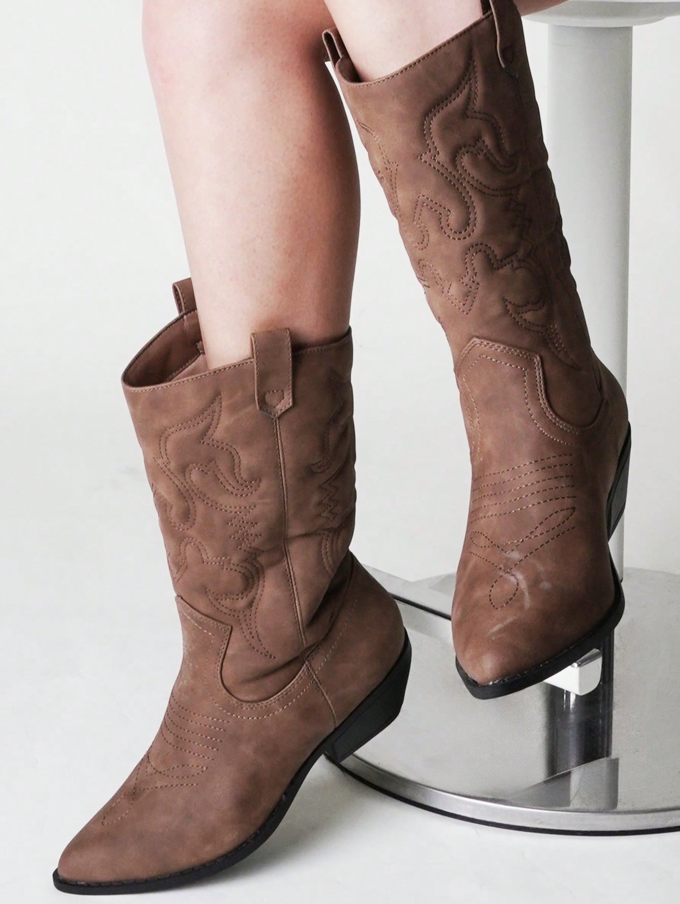 lasso-brown