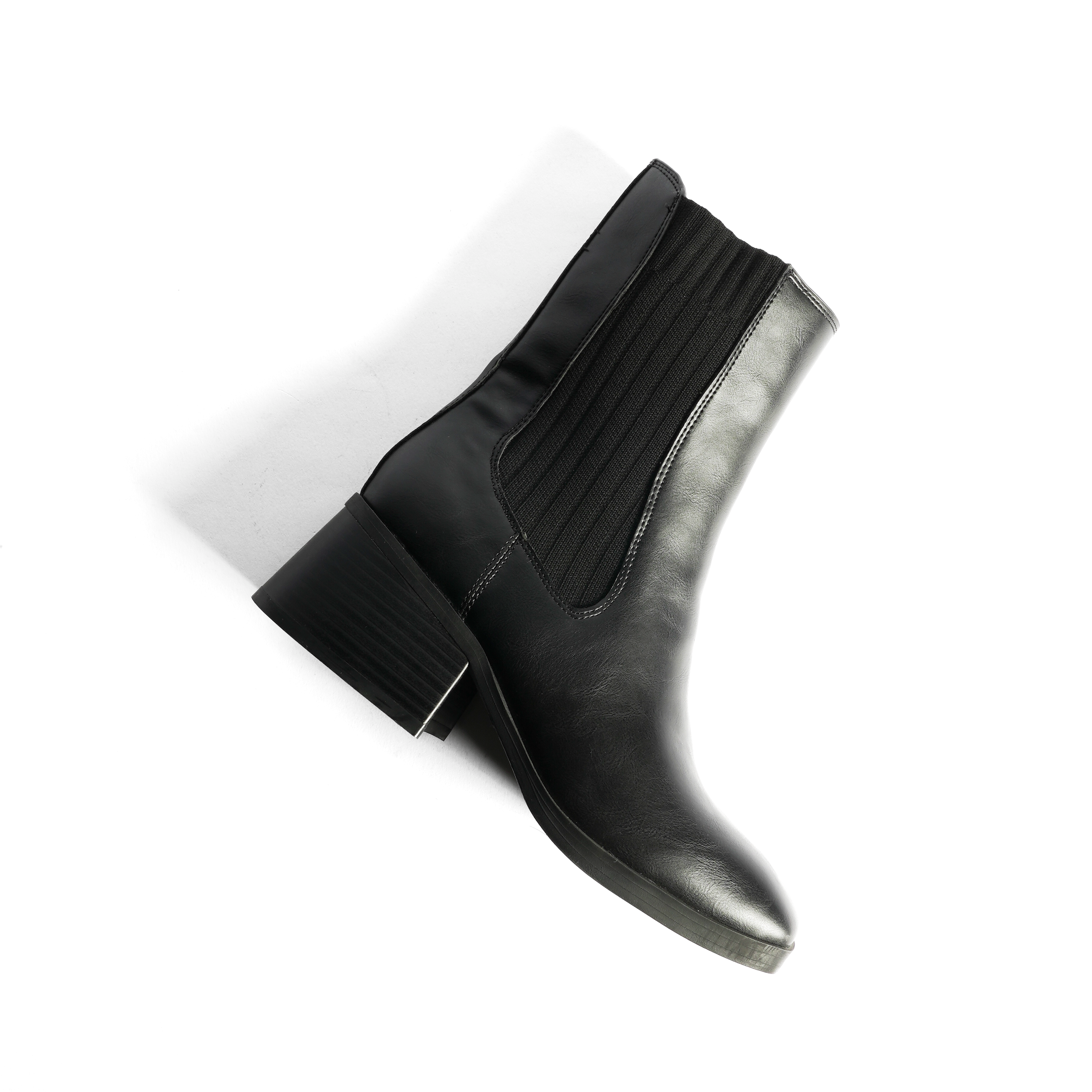Boom – Black