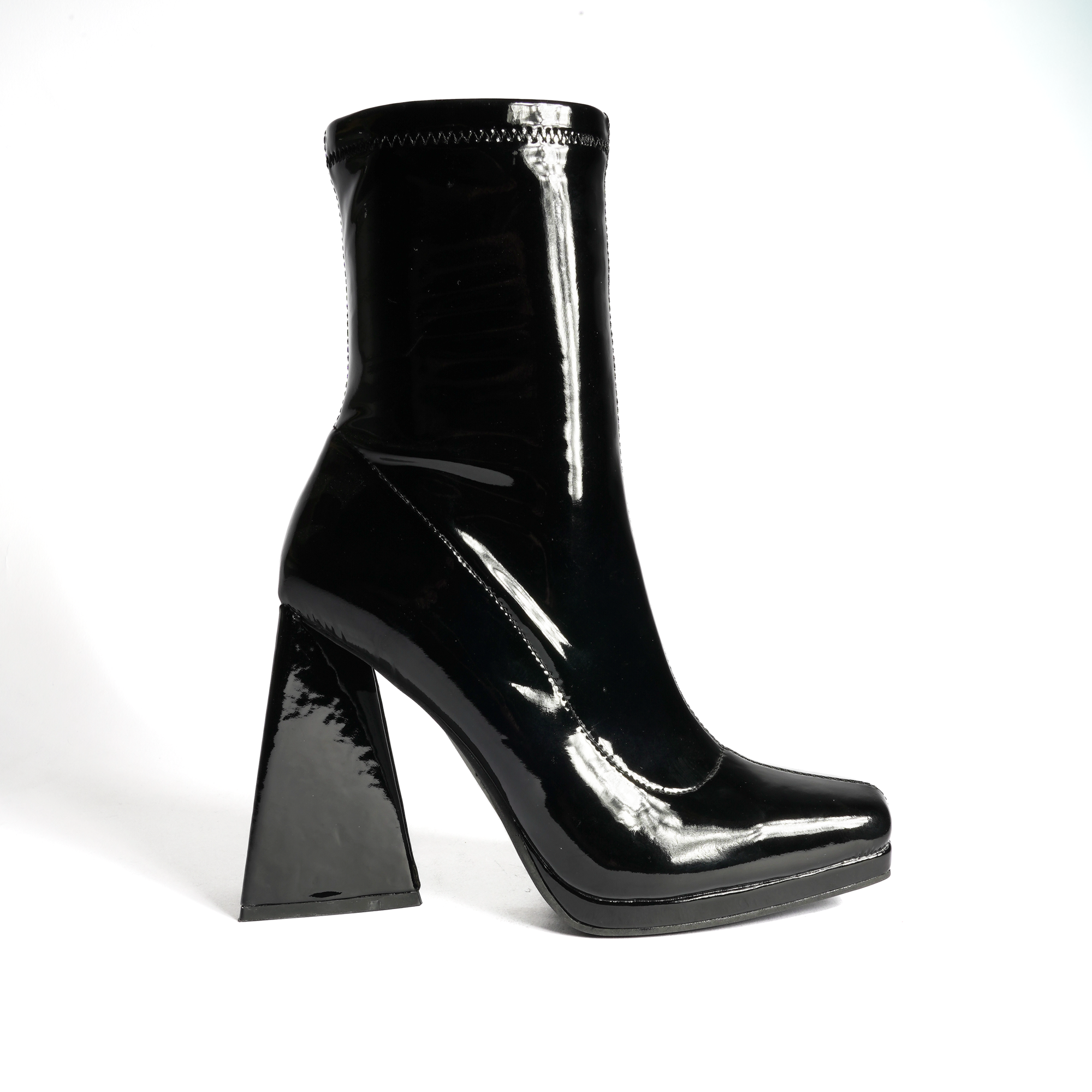 League – Black Stretch Patent