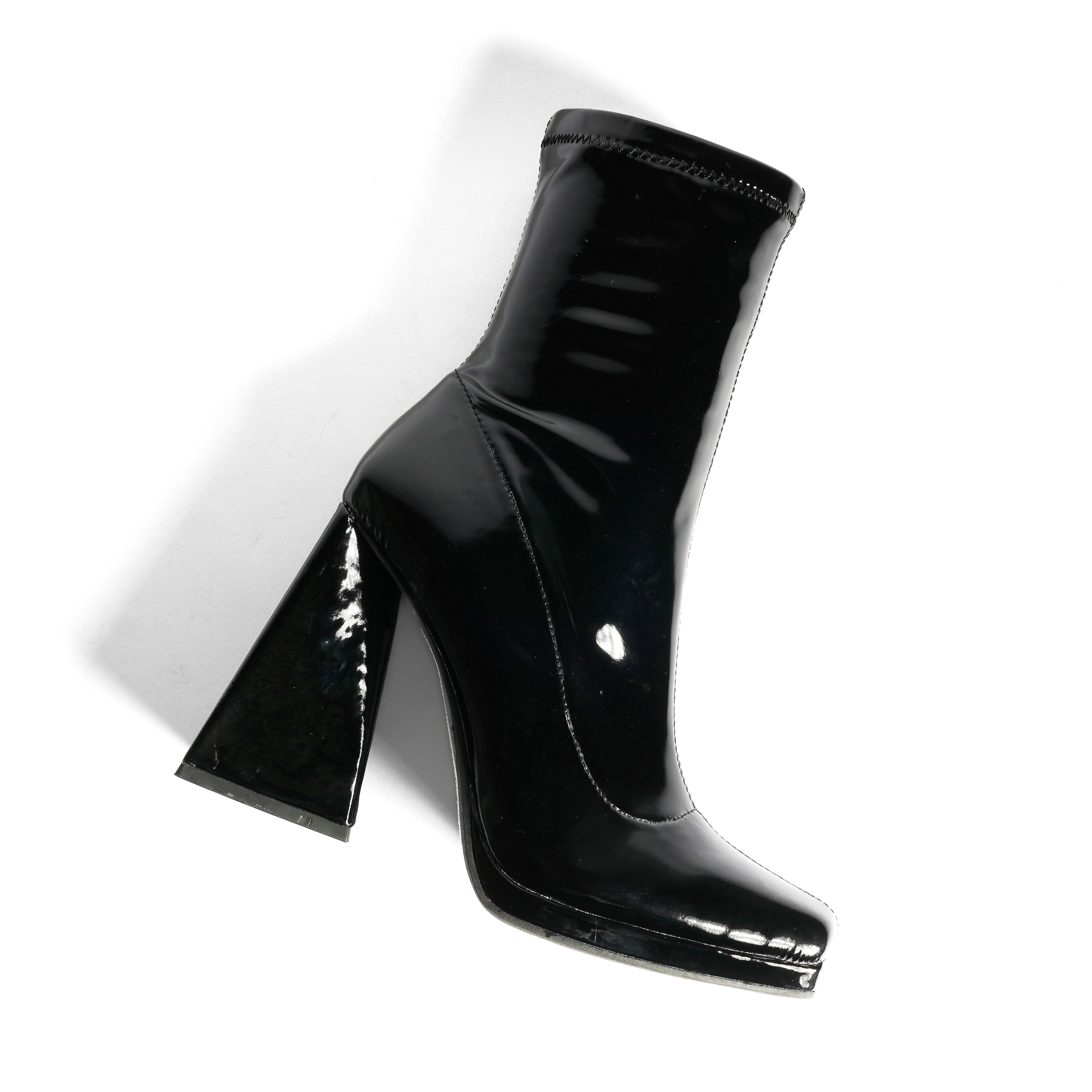 League – Black Stretch Patent