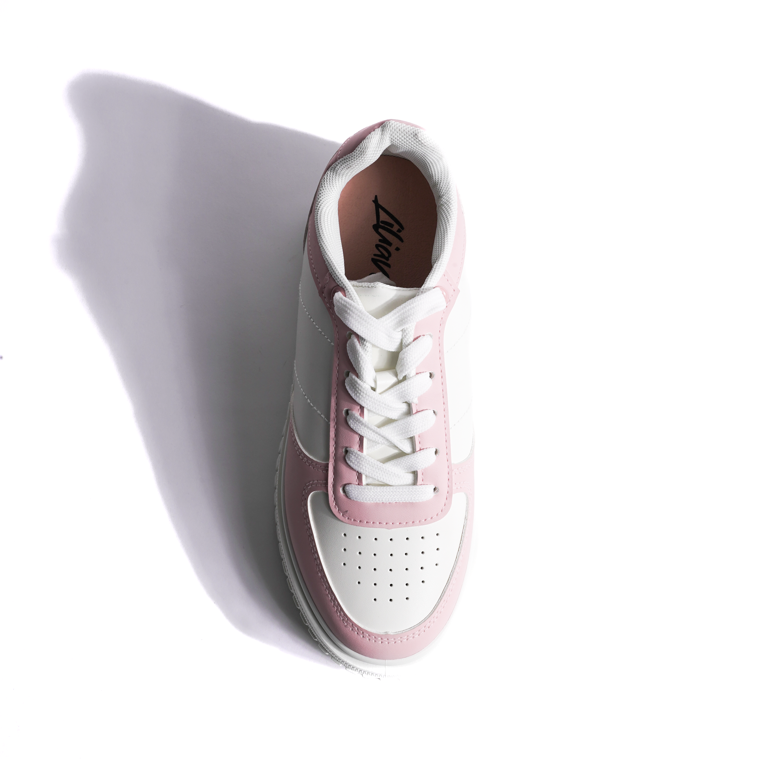 Moore – Pink