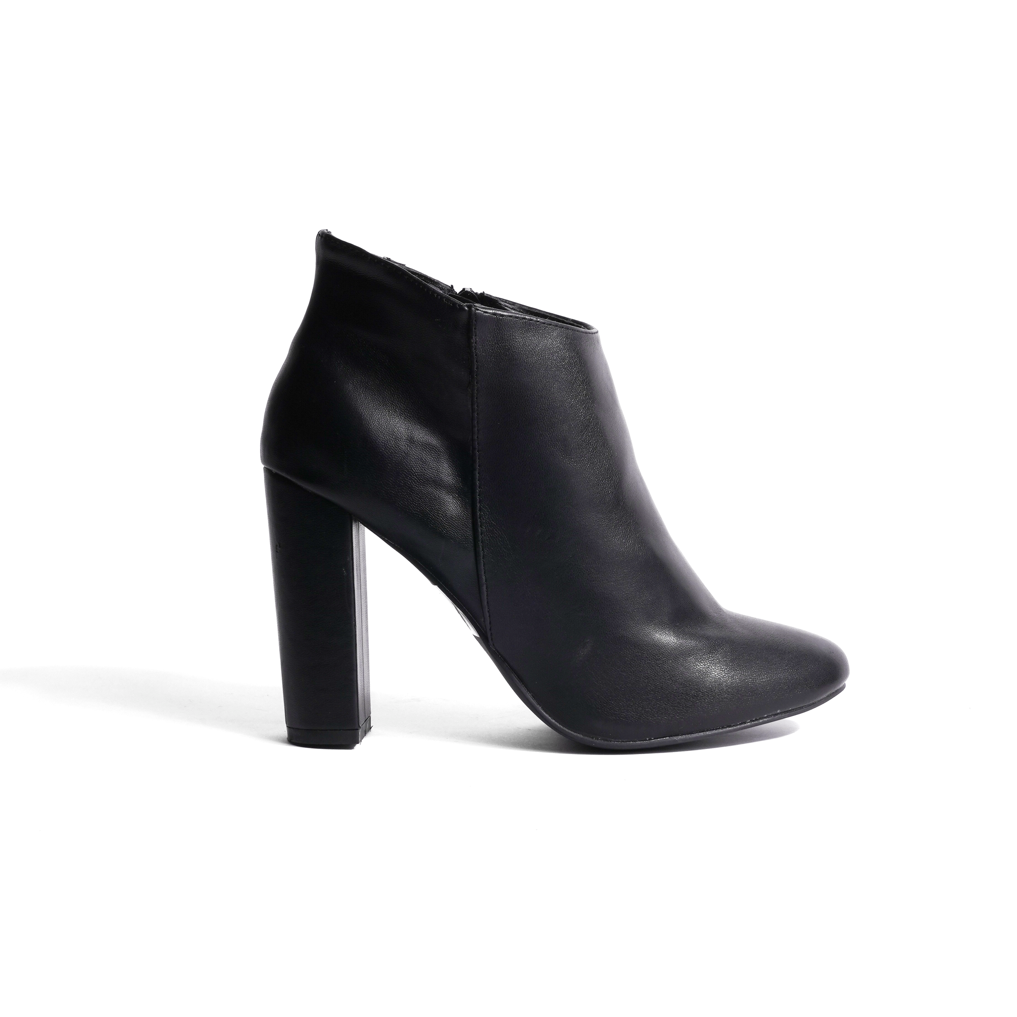 Lisa – Black